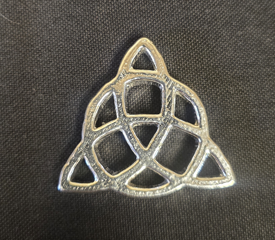1/2oz Celtic Trinity Knot