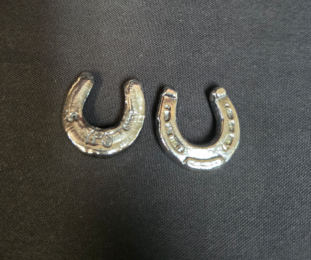 1/2oz Horseshoe (Glossy Patina)